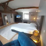 Manoir De L'aubiniere *