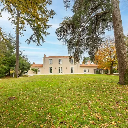 Manoir De L'aubiniere * Saint-Julien-de-Concelles