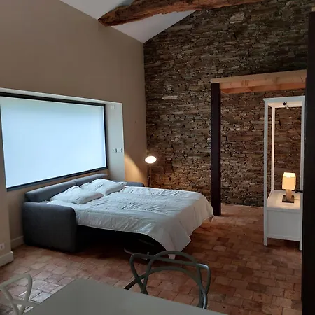 Вилла Manoir De L'aubiniere