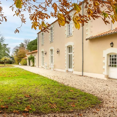 Manoir De L'aubiniere