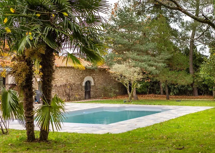 Manoir De L'aubiniere