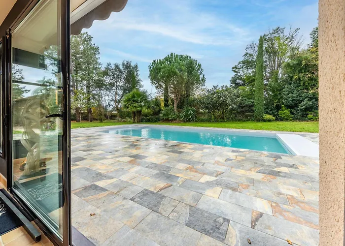 Manoir De L'aubiniere *